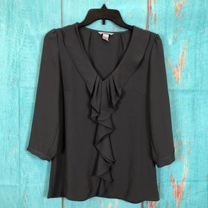 3/$15 H&M | Gray Ruffle Front Blouse